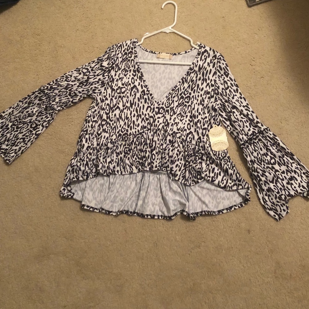 altard state long sleeve cheetah print top